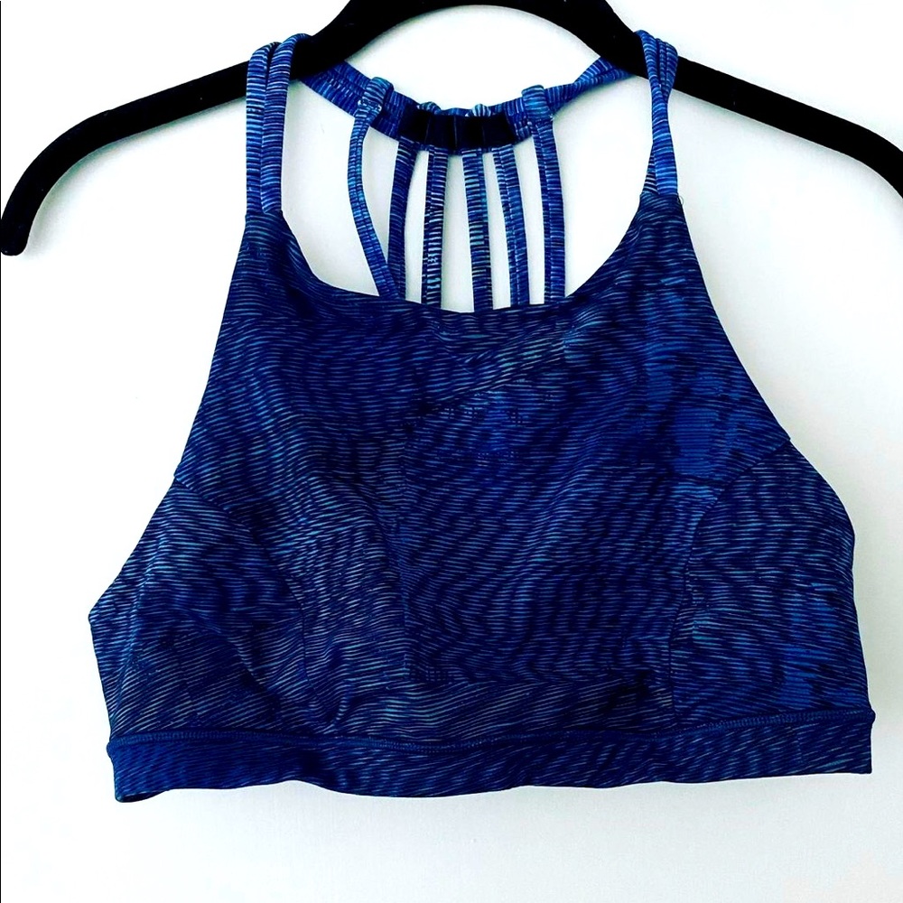Lululemon wild to be sports bra, size 8